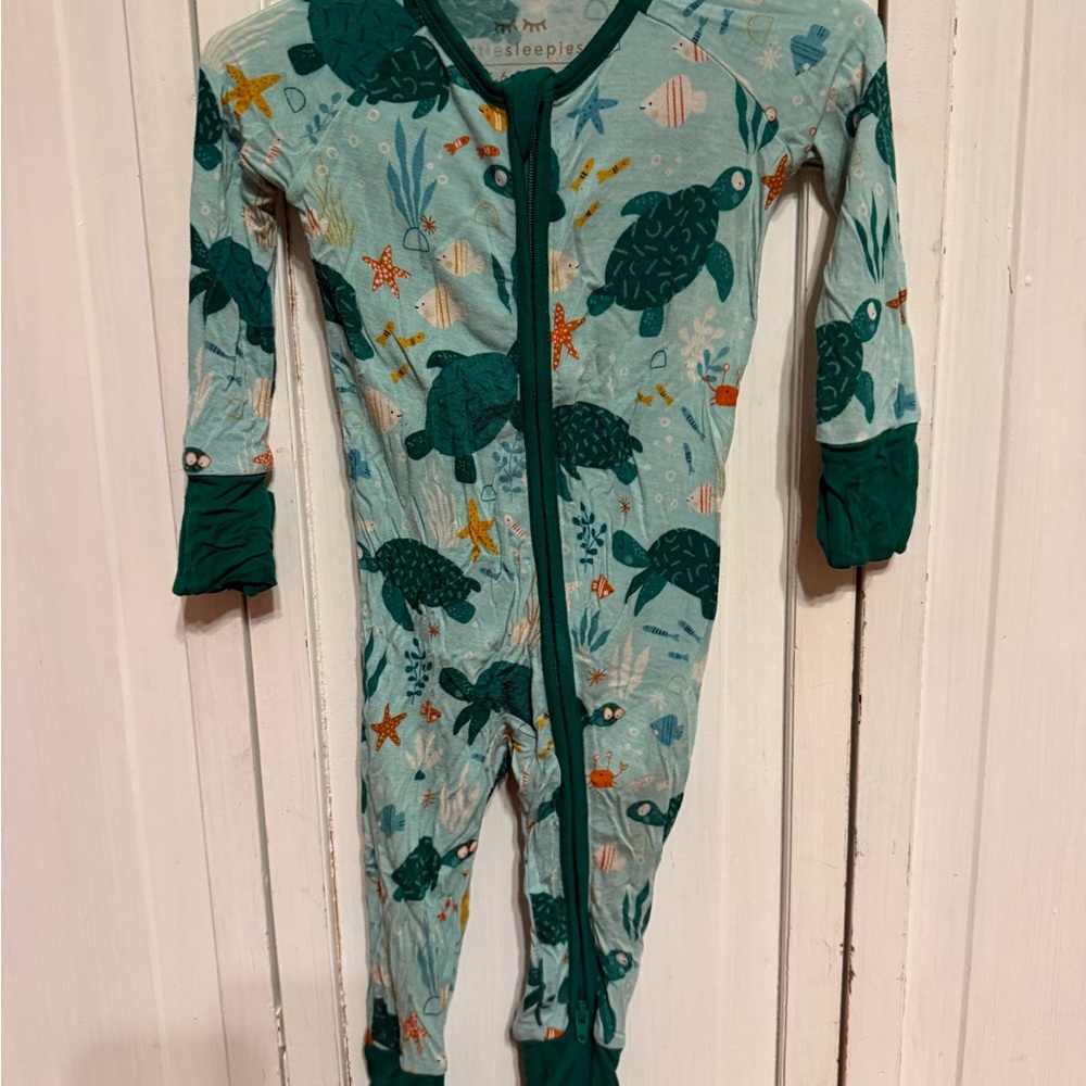 Little sleepies - Kids Sea Turtle Print One Piece